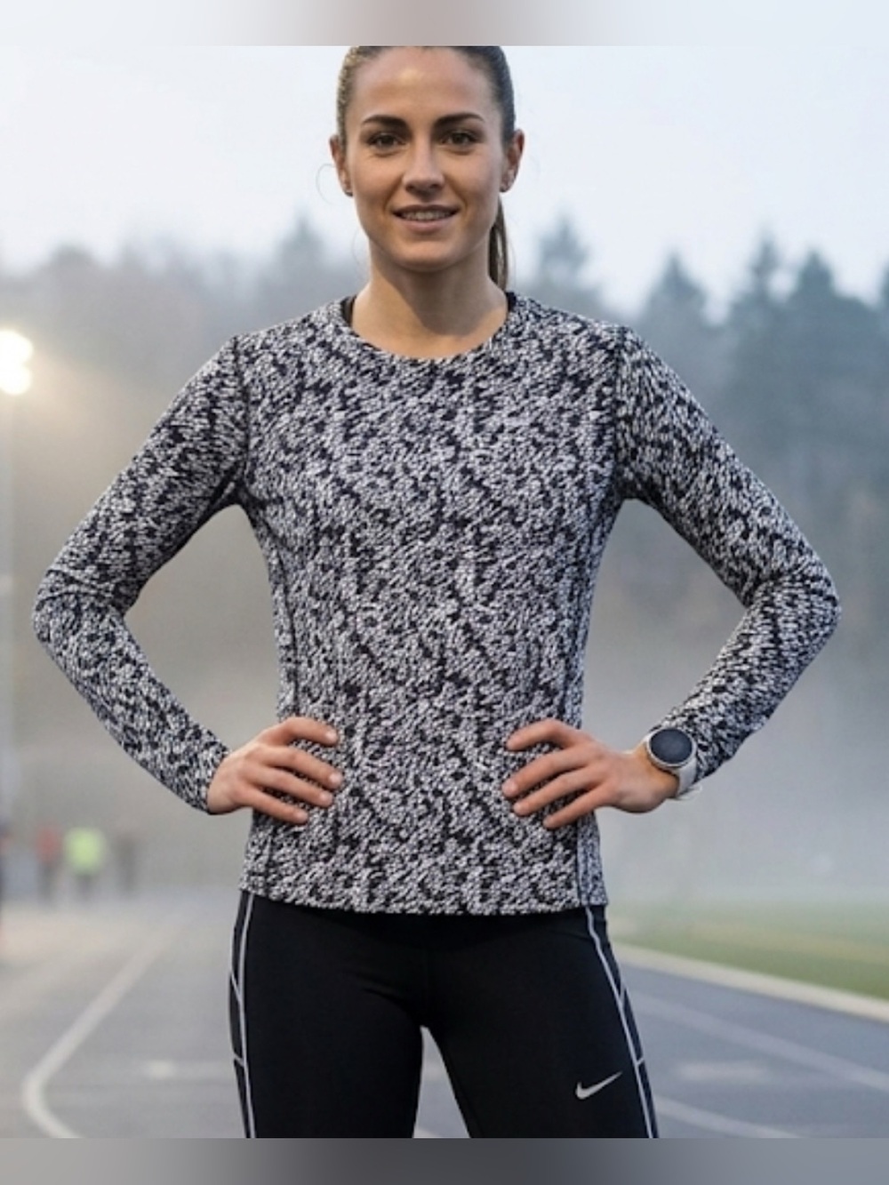 Nike Running Element Crew Neck Long Sleeve Top Geometric Static Print
